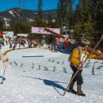 Athleten am Weg zum Start - Ski-Nostalgie 2015 in Wagrain